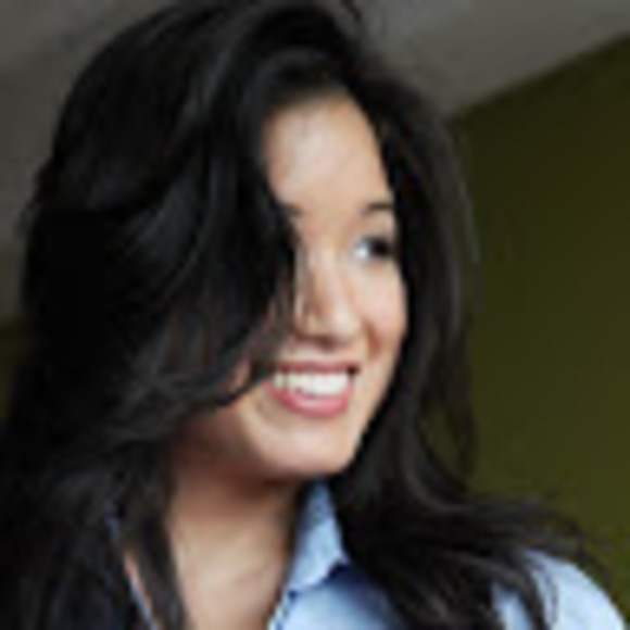 Meet your Posher, Sarah - Picture 1 of 1